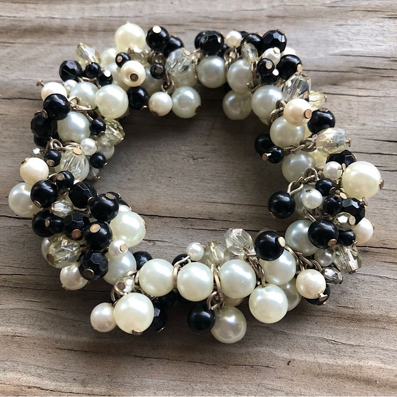 Faux Pearl & Seed Bead Cluster Stretch Bracelet with Silver Tone Chain Accents - Picture 11 of 16